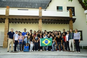 17-03-15- estudiantes brasil